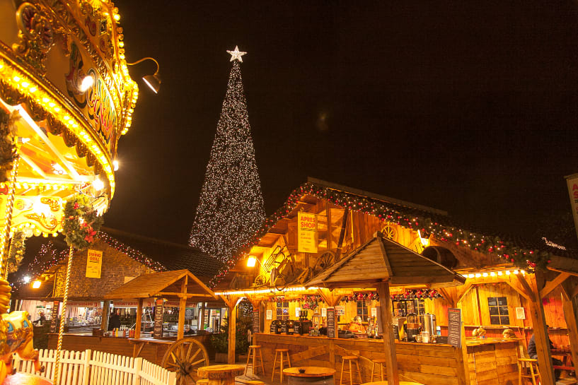 Coach to Cheshire Oaks Designer Outlet National Express